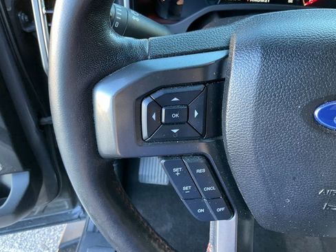 Used 2016 Ford F150 Lariat image 11