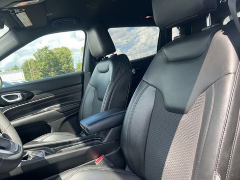 Used 2022 Jeep Compass Altitude image 11