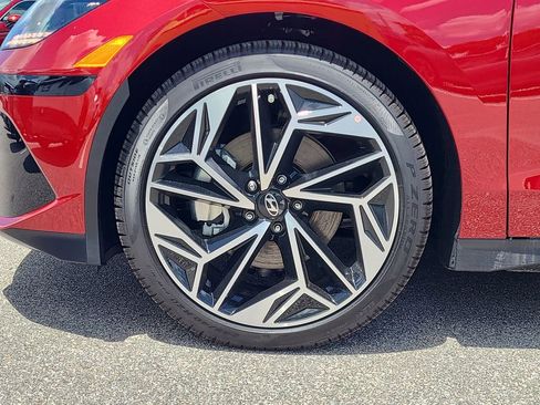 New 2025 Hyundai Ioniq 6 SEL image 3