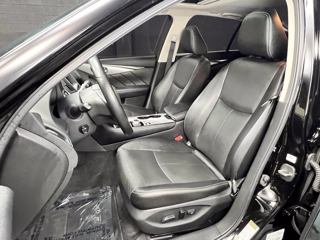 Used 2024 INFINITI Q50 Luxe w/ Cargo Package RWD image 7