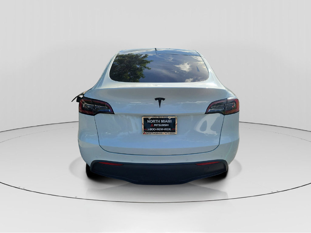 Used 2022 Tesla Model Y Performance AWD/4WD image 7