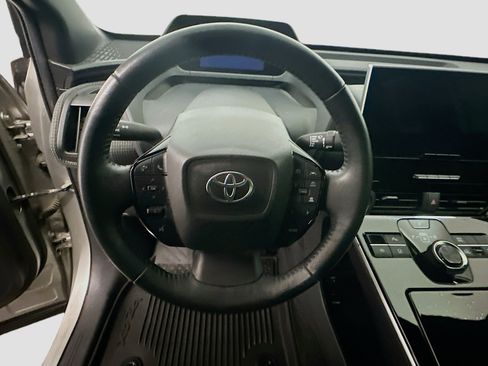 Used 2024 Toyota bZ4X XLE w/ Weather Package image 18