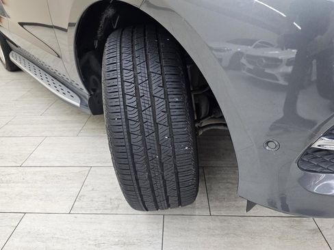 Used 2018 Mercedes-Benz GLE 350 w/ Premium 1 Package image 41