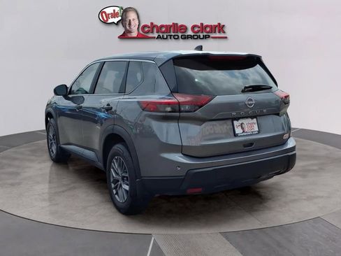 Used 2025 Nissan Rogue S FWD image 3