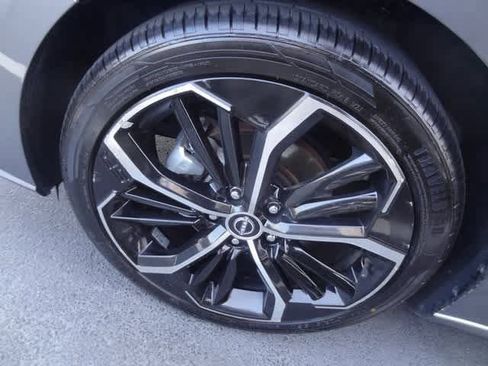 Used 2023 Nissan Altima 2.5 SR image 12