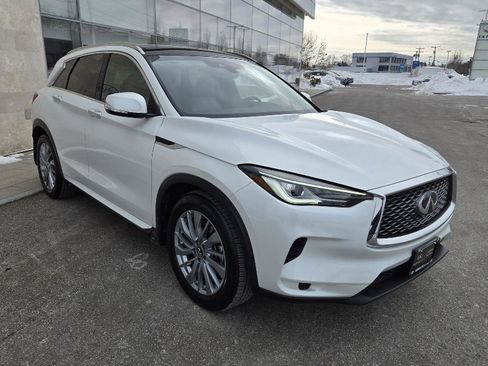 Certified 2025 INFINITI QX50 Luxe image 15