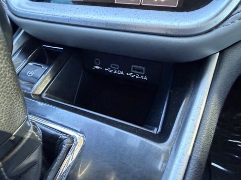 Used 2023 Subaru Outback Premium w/ Popular Package #1 image 24