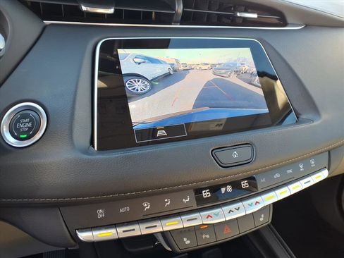 Certified 2023 Cadillac XT4 Luxury w/ Cold Weather Package image 31