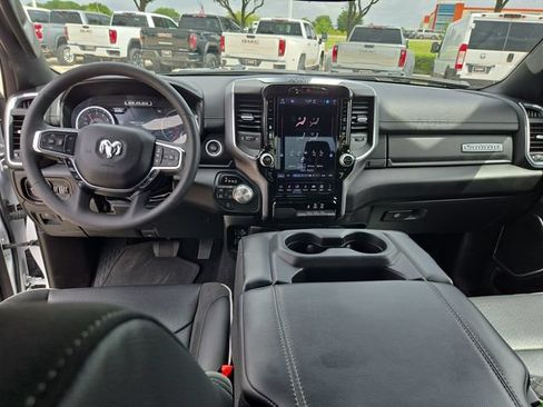 Used 2025 RAM 1500 Laramie AWD/4WD image 19