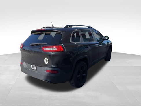 Used 2016 Jeep Cherokee High Altitude AWD/4WD image 7