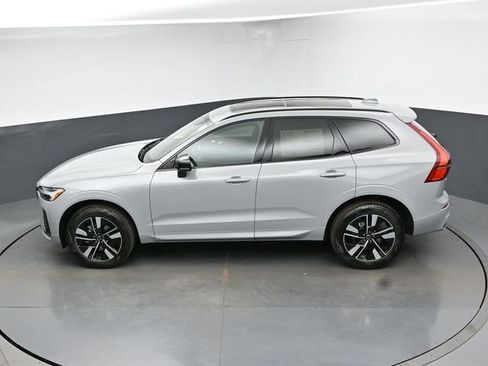 New 2026 Volvo XC60 B5 Core w/ Climate Package AWD/4WD image 44