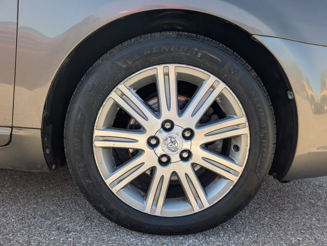 Used 2006 Toyota Avalon Limited FWD image 24