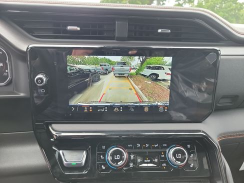 New 2026 GMC Sierra 1500 AT4 w/ AT4 Premium Package AWD/4WD image 12