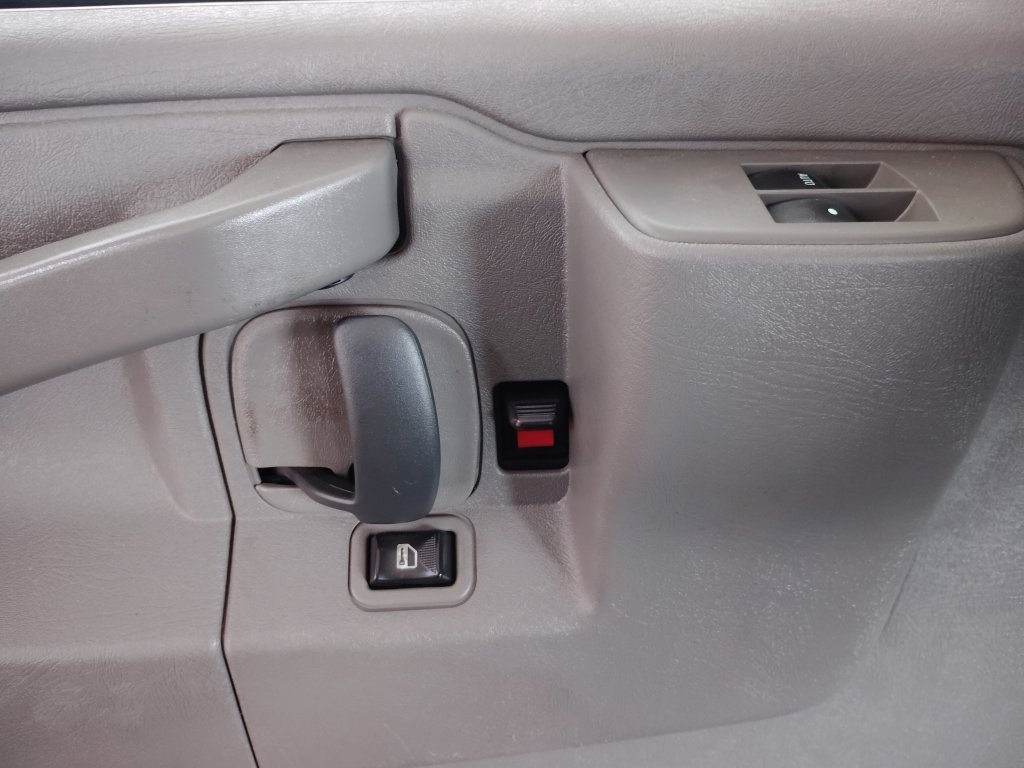 Used 2020 Chevrolet Express 3500 LS RWD image 22
