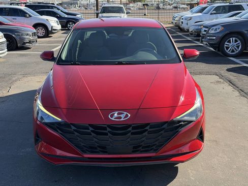 Used 2021 Hyundai Elantra SEL w/ Convenience Package image 13