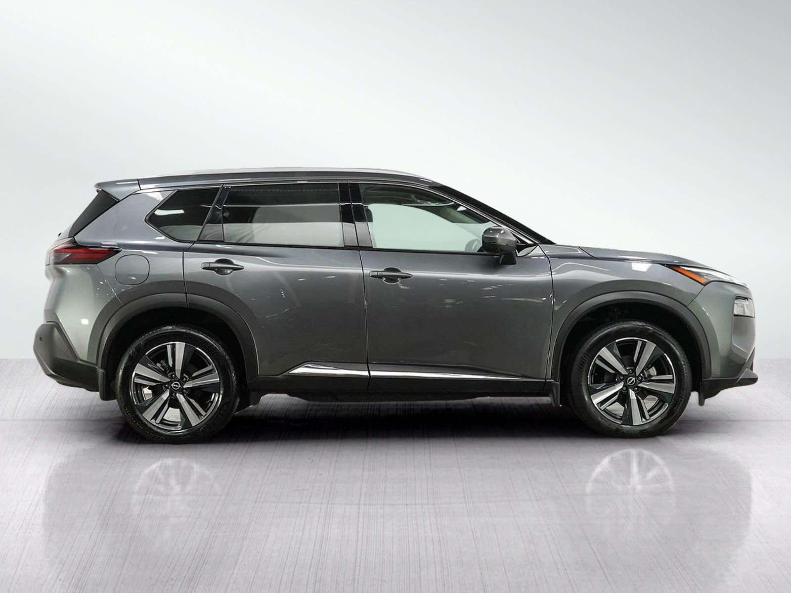 Used 2023 Nissan Rogue SL AWD/4WD image 6