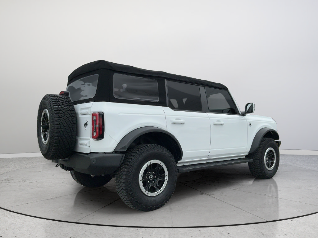 Used 2022 Ford Bronco Outer Banks w/ Sasquatch Package AWD/4WD image 7