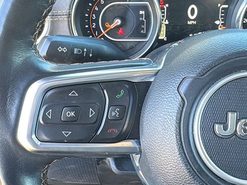 Used 2021 Jeep Gladiator Overland image 23