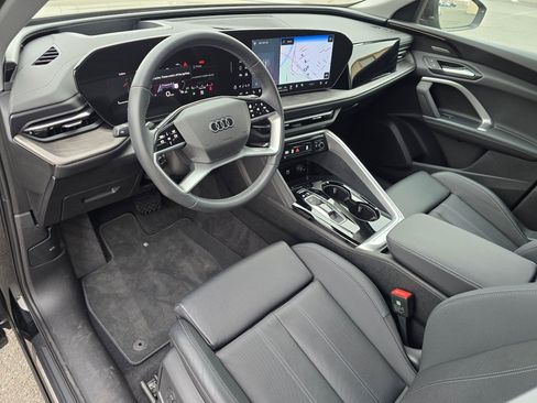 Certified 2025 Audi Q5 Premium Plus w/ Premium Plus AWD/4WD image 2