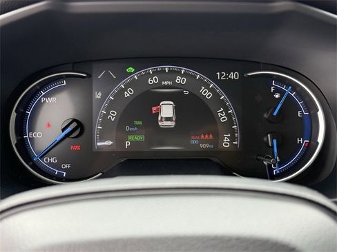 Certified 2025 Toyota RAV4 LE image 16