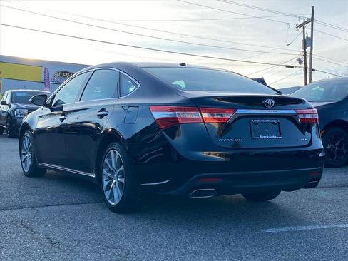 Used 2015 Toyota Avalon XLE Touring image 3