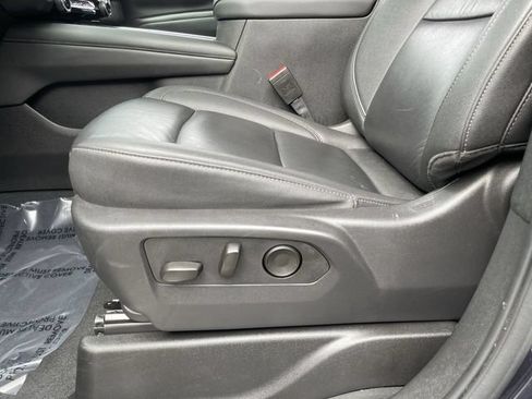 Used 2025 Chevrolet Tahoe Z71 AWD/4WD image 12