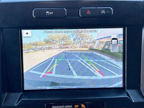 Used 2017 Ford F150 Lariat w/ Equipment Group 502A Luxury image 14