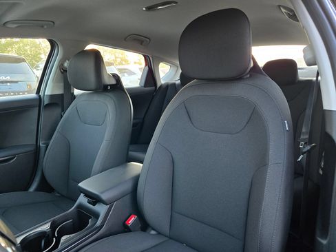 New 2026 Kia K4 FWD image 19