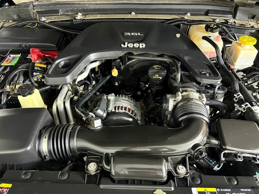 Used 2020 Jeep Gladiator Mojave AWD/4WD image 39