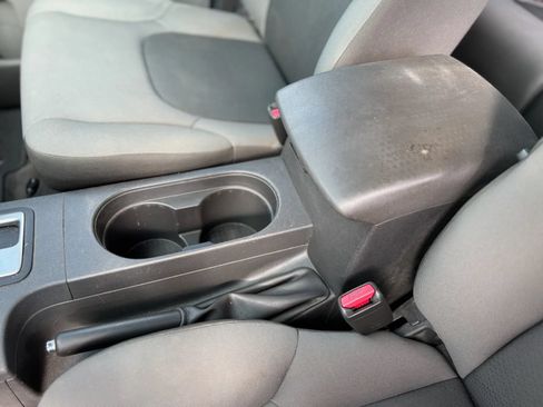 Used 2011 Nissan Xterra S AWD/4WD image 17