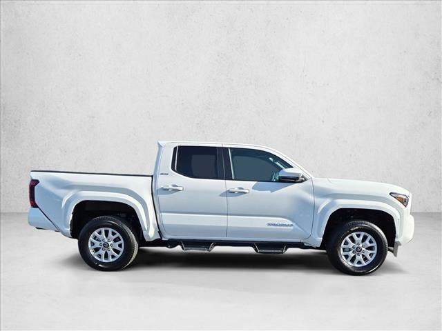 Used 2026 Toyota Tacoma SR5 RWD image 4