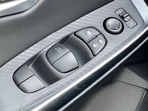 New 2025 Nissan Sentra SR w/ SR Premium Package image 28