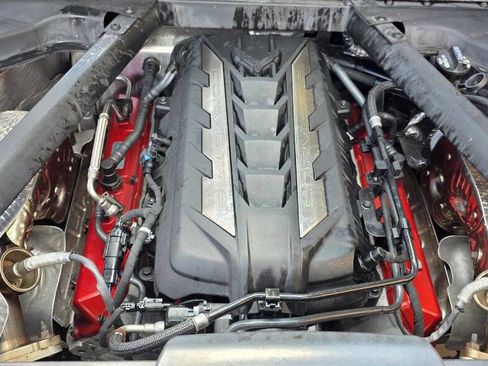 Used 2021 Chevrolet Corvette Stingray Coupe w/ 1LT RWD image 31