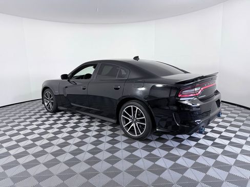 Used 2023 Dodge Charger R/T w/ Technology Group image 5