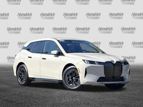 Used 2026 BMW iX xDrive45 AWD/4WD image 2