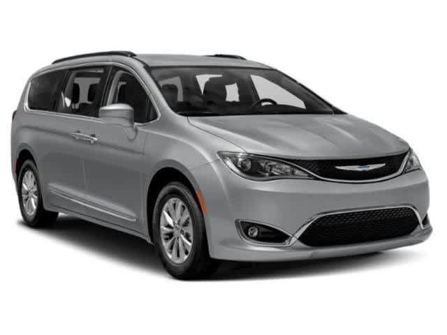 Used 2018 Chrysler Pacifica Touring-L Plus w/ Advanced Safetytec Group FWD image 8