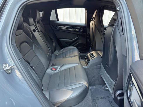 Used 2025 Porsche Panamera 4 w/ Premium Package AWD/4WD image 47