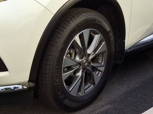 Used 2018 Nissan Murano SL w/ Moonroof Package AWD/4WD image 7