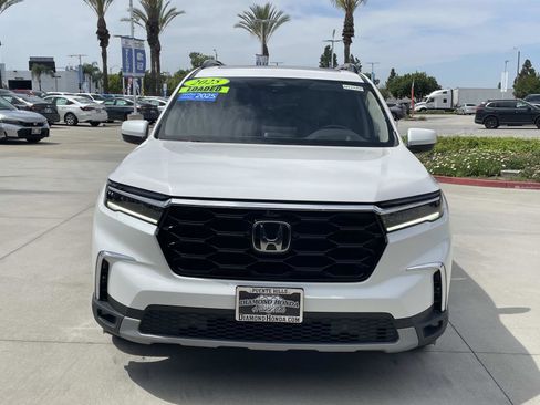 Certified 2025 Honda Pilot Elite image 27