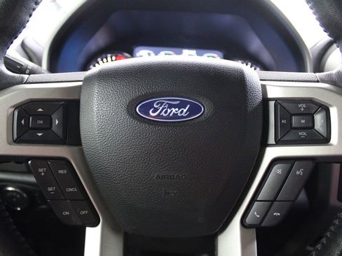 Used 2020 Ford F150 Lariat image 39