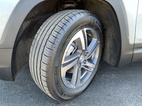 Used 2021 GMC Terrain SLT image 13