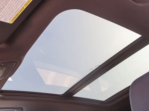 New 2025 Audi Q3 2.0T Premium image 41