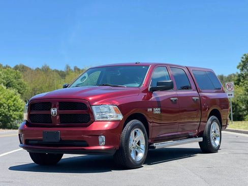 Used 2016 RAM 1500 Express AWD/4WD image 1
