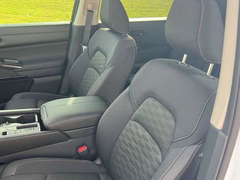 New 2026 Nissan Pathfinder SV FWD image 31