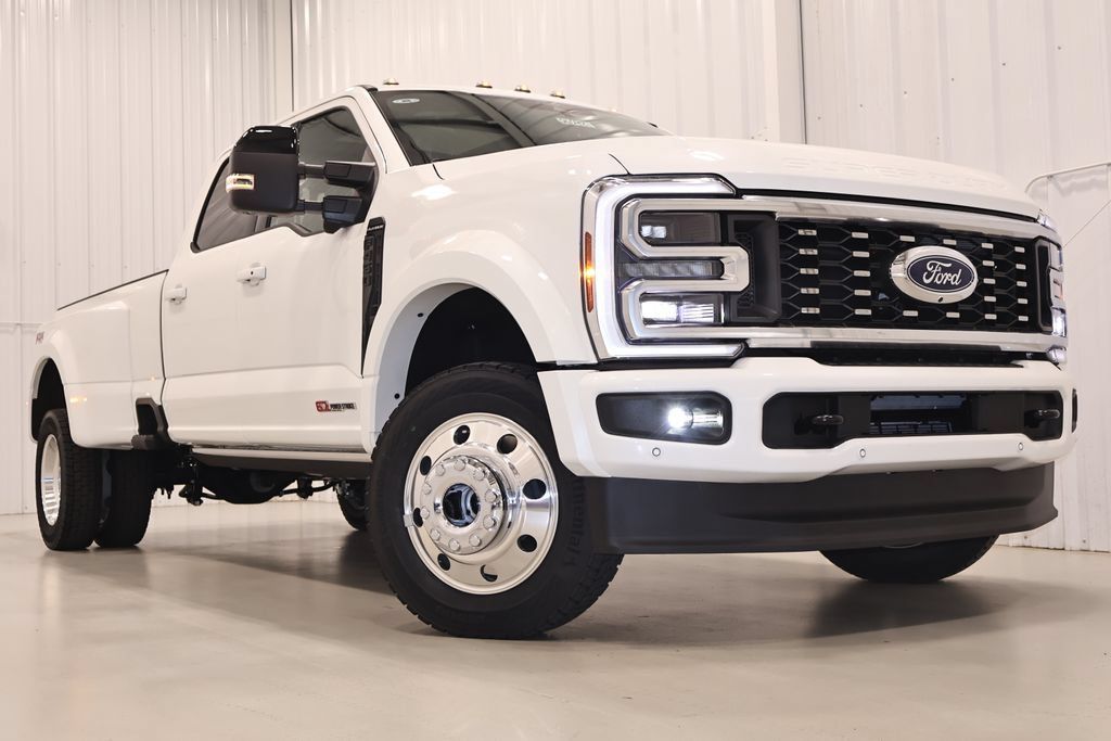New 2026 Ford F450 Platinum w/ FX4 Off-Road Package AWD/4WD image 40