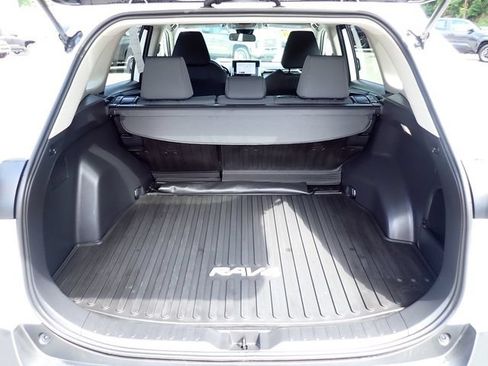 Certified 2025 Toyota RAV4 XLE AWD/4WD image 6