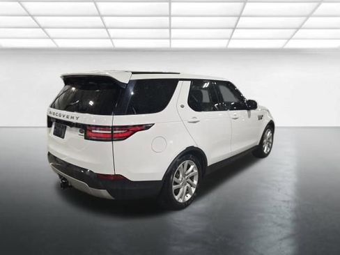 Used 2017 Land Rover Discovery HSE image 4