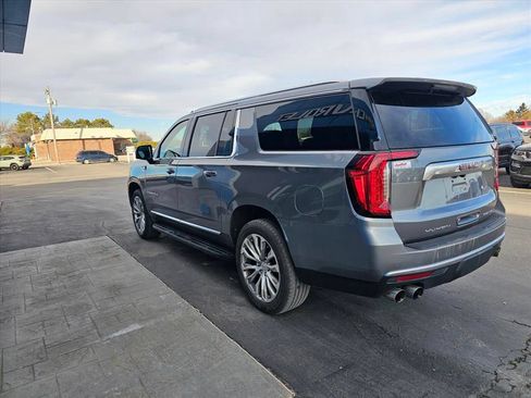 Used 2022 GMC Yukon XL Denali AWD/4WD image 5