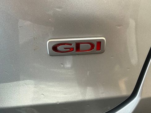 Used 2018 Kia Sorento FWD image 12