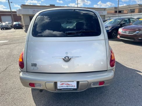 Used 2005 Chrysler PT Cruiser Touring w/ Moonroof Group image 4